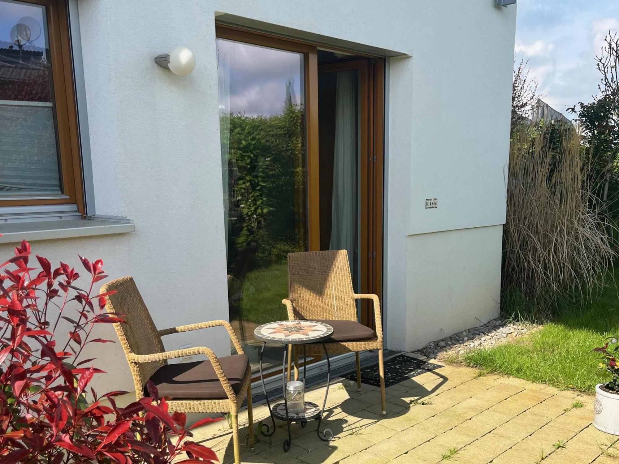 Ferienwohnungen Im Rosengarten Bodman-Ludwigshafen Buitenkant foto