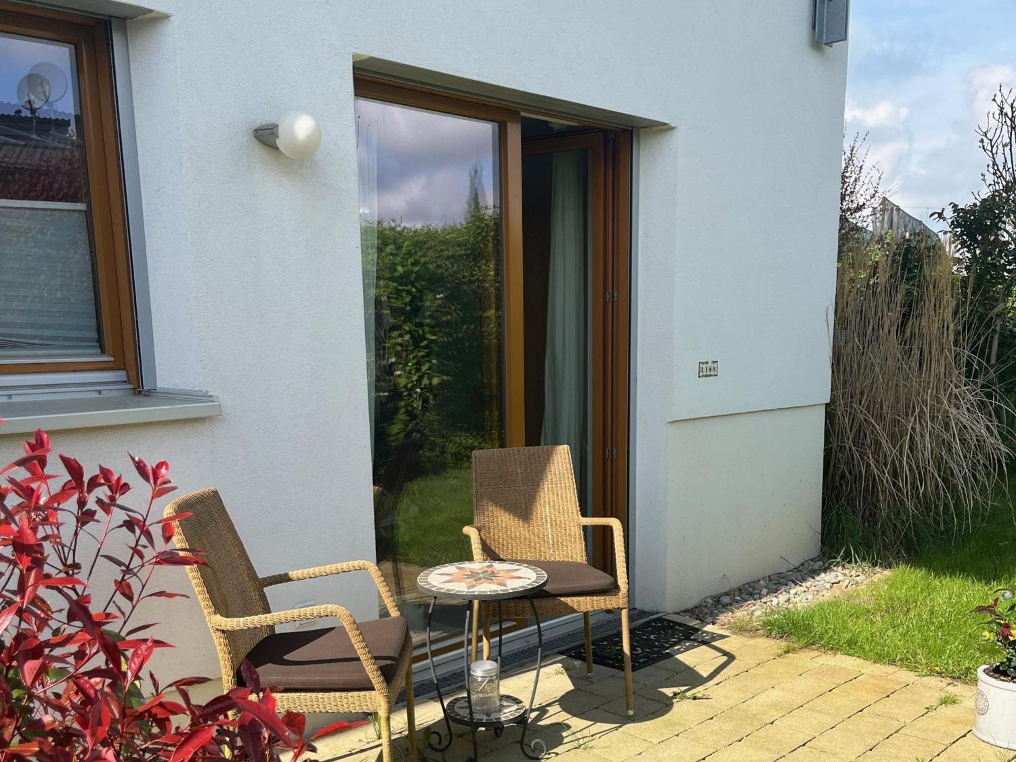 Ferienwohnungen Im Rosengarten Bodman-Ludwigshafen Buitenkant foto